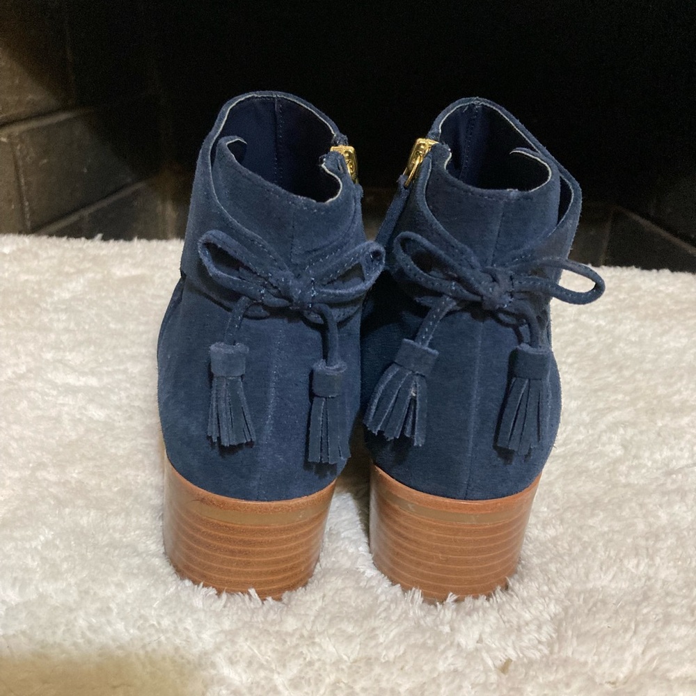 Talbots  Suede Ankle Boots - Stylish Side-Zip Chelsea size 11 in new condition